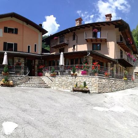 Penzion Agriturismo Cornei Da Nadia Collio Exteriér fotografie